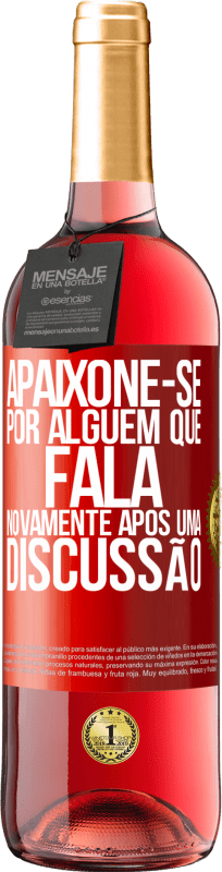 29,95 € | Vinho rosé Edição ROSÉ Apaixone-se por alguém que fala novamente após uma discussão Etiqueta Vermelha. Etiqueta personalizável Vinho jovem Colheita 2024 Tempranillo