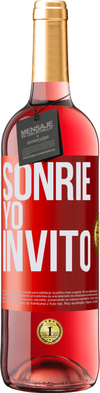 29,95 € Envío gratis | Vino Rosado Edición ROSÉ Sonríe, yo invito Etiqueta Roja. Etiqueta personalizable Vino joven Cosecha 2023 Tempranillo