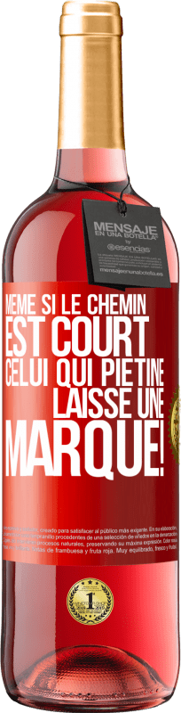 29,95 € Envoi gratuit | Vin rosé Édition ROSÉ Même si le chemin est court. Celui qui piétine, laisse une marque! Étiquette Rouge. Étiquette personnalisable Vin jeune Récolte 2025 Tempranillo