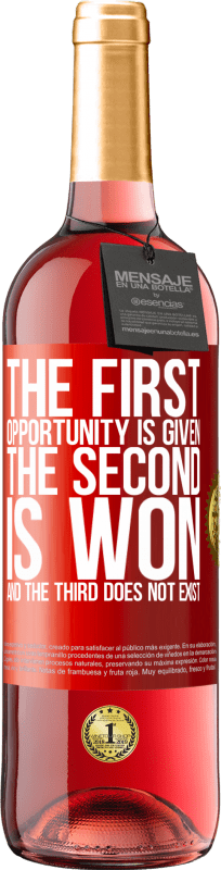 29,95 € | 桃红葡萄酒 ROSÉ版 给了第一个机会，赢得了第二个机会，第三个不存在 红色标签. 可自定义的标签 青年酒 收成 2023 Tempranillo