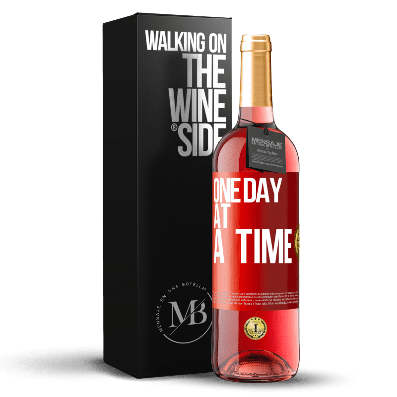 29,95 € Free Shipping | Rosé Wine ROSÉ Edition One day at a time Red Label. Customizable label Young wine Harvest 2022 Tempranillo