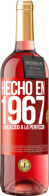 29,95 € Envío gratis | Vino Rosado Edición ROSÉ Hecho en 1967. Envejecido a la perfección Etiqueta Roja. Etiqueta personalizable Vino joven Cosecha 2024 Tempranillo