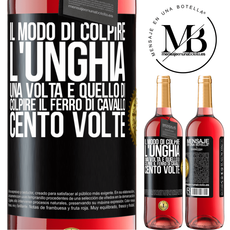 29,95 € Spedizione Gratuita | Vino rosato Edizione ROSÉ Il modo di colpire l'unghia una volta è quello di colpire il ferro di cavallo cento volte Etichetta Nera. Etichetta personalizzabile Vino giovane Raccogliere 2023 Tempranillo