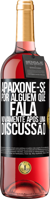 29,95 € | Vinho rosé Edição ROSÉ Apaixone-se por alguém que fala novamente após uma discussão Etiqueta Preta. Etiqueta personalizável Vinho jovem Colheita 2025 Tempranillo