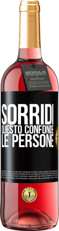 29,95 € | Vino rosato Edizione ROSÉ Sorridi, questo confonde le persone Etichetta Nera. Etichetta personalizzabile Vino giovane Raccogliere 2024 Tempranillo