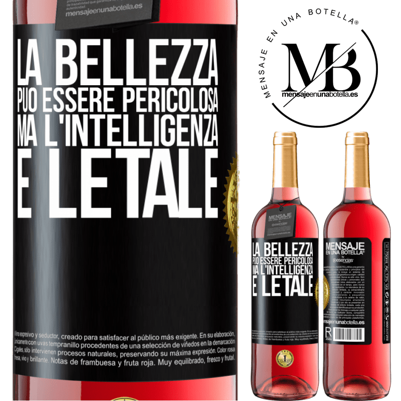 29,95 € Spedizione Gratuita | Vino rosato Edizione ROSÉ La bellezza può essere pericolosa, ma l'intelligenza è letale Etichetta Nera. Etichetta personalizzabile Vino giovane Raccogliere 2024 Tempranillo