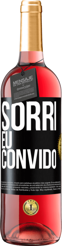 Envio grátis | Vinho rosé Edição ROSÉ Sorri eu convido Etiqueta Preta. Etiqueta personalizável Vinho jovem Colheita 2023 Tempranillo