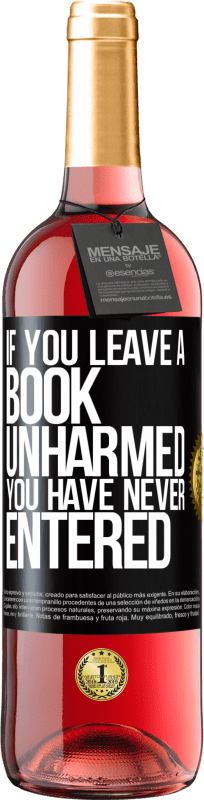 29,95 € | Rosé Wine ROSÉ Edition If you leave a book unharmed, you have never entered Black Label. Customizable label Young wine Harvest 2024 Tempranillo