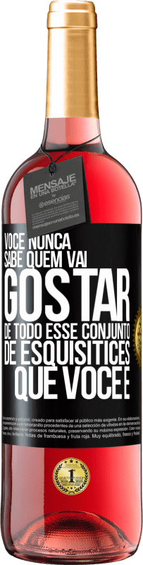 29,95 € Envio grátis | Vinho rosé Edição ROSÉ Você nunca sabe quem vai gostar de todo esse conjunto de esquisitices que você é Etiqueta Preta. Etiqueta personalizável Vinho jovem Colheita 2025 Tempranillo