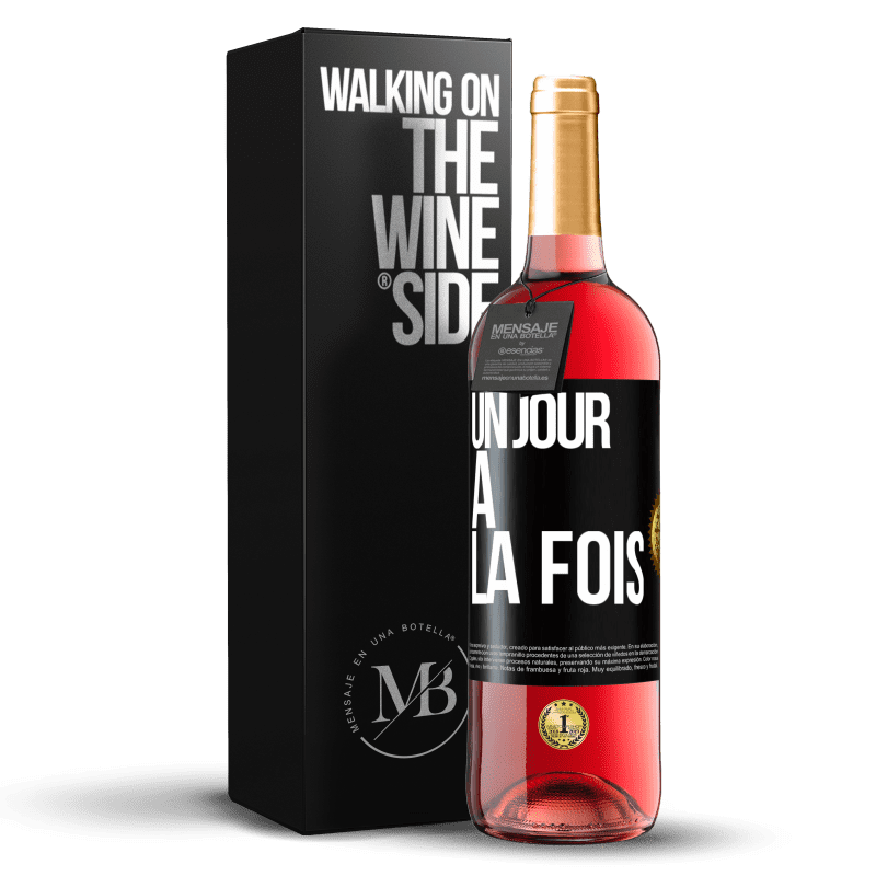 29,95 € Envoi gratuit | Vin rosé Édition ROSÉ Un jour à la fois Étiquette Noire. Étiquette personnalisable Vin jeune Récolte 2024 Tempranillo