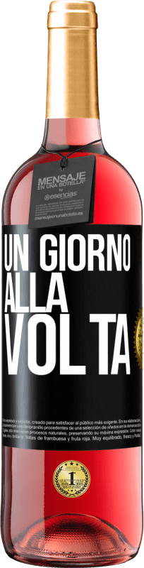 29,95 € | Vino rosato Edizione ROSÉ Un giorno alla volta Etichetta Nera. Etichetta personalizzabile Vino giovane Raccogliere 2024 Tempranillo