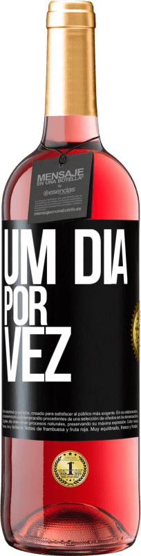 29,95 € | Vinho rosé Edição ROSÉ Um dia por vez Etiqueta Preta. Etiqueta personalizável Vinho jovem Colheita 2023 Tempranillo