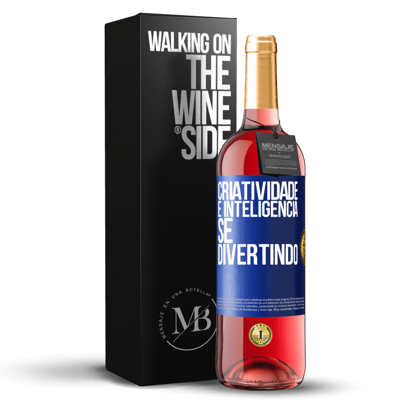 29,95 € Envio grátis | Vinho rosé Edição ROSÉ Criatividade é inteligência se divertindo Etiqueta Azul. Etiqueta personalizável Vinho jovem Colheita 2024 Tempranillo