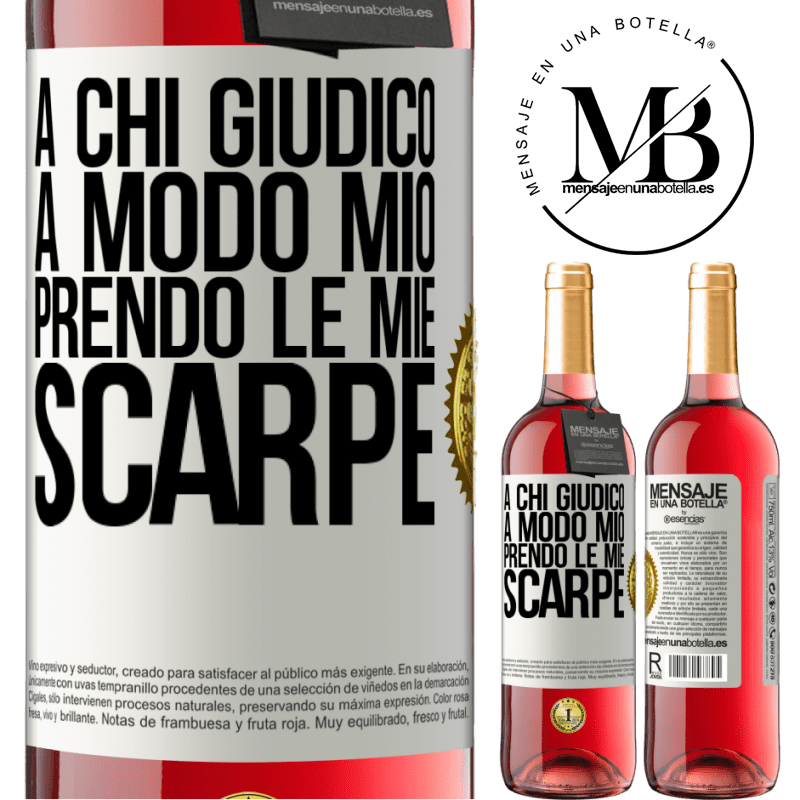 29,95 € Spedizione Gratuita | Vino rosato Edizione ROSÉ A chi giudico a modo mio, prendo le mie scarpe Etichetta Bianca. Etichetta personalizzabile Vino giovane Raccogliere 2024 Tempranillo