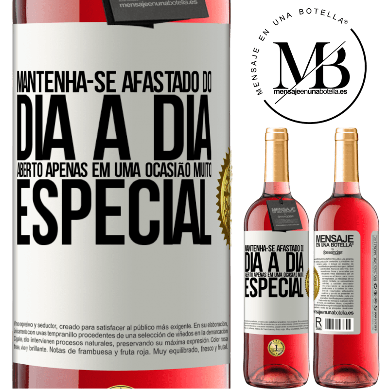 29,95 € Envio grátis | Vinho rosé Edição ROSÉ Mantenha-se afastado do dia a dia. Aberto apenas em uma ocasião muito especial Etiqueta Branca. Etiqueta personalizável Vinho jovem Colheita 2024 Tempranillo