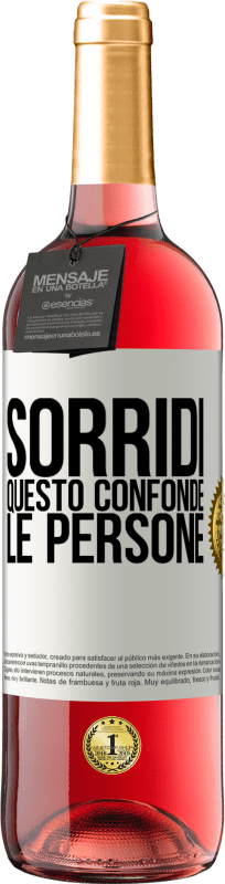 29,95 € Spedizione Gratuita | Vino rosato Edizione ROSÉ Sorridi, questo confonde le persone Etichetta Bianca. Etichetta personalizzabile Vino giovane Raccogliere 2024 Tempranillo