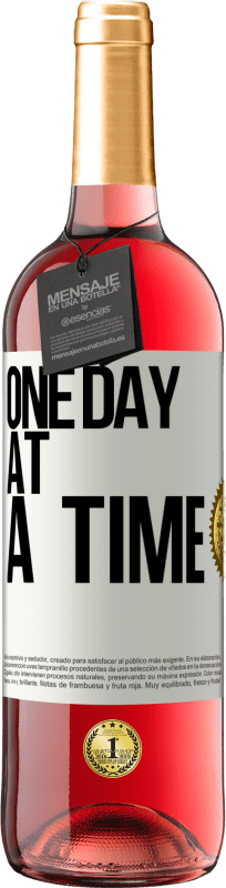 29,95 € | Rosé Wine ROSÉ Edition One day at a time White Label. Customizable label Young wine Harvest 2024 Tempranillo