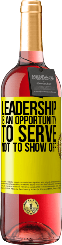 «Leadership is an opportunity to serve, not to show off» ROSÉ Edition