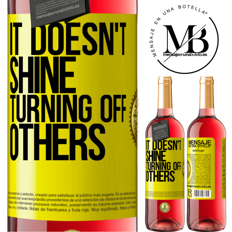 29,95 € Free Shipping | Rosé Wine ROSÉ Edition It doesn't shine turning off others Yellow Label. Customizable label Young wine Harvest 2021 Tempranillo