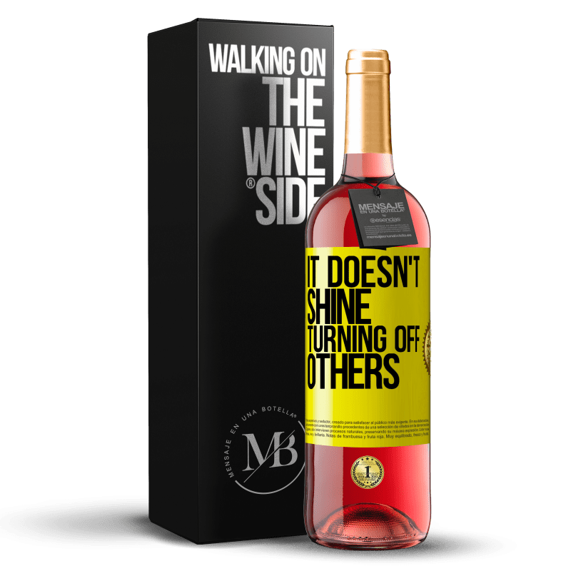 29,95 € Free Shipping | Rosé Wine ROSÉ Edition It doesn't shine turning off others Yellow Label. Customizable label Young wine Harvest 2023 Tempranillo