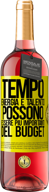 29,95 € Spedizione Gratuita | Vino rosato Edizione ROSÉ Tempo, energia e talento possono essere più importanti del budget Etichetta Gialla. Etichetta personalizzabile Vino giovane Raccogliere 2025 Tempranillo