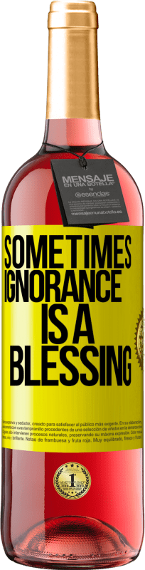 29,95 € 送料無料 | ロゼワイン ROSÉエディション 時々無知は祝福です 黄色のラベル. カスタマイズ可能なラベル 若いワイン 収穫 2025 Tempranillo