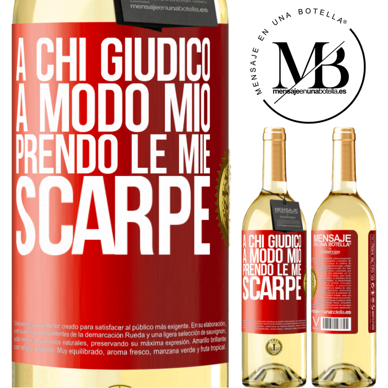 29,95 € Spedizione Gratuita | Vino bianco Edizione WHITE A chi giudico a modo mio, prendo le mie scarpe Etichetta Rossa. Etichetta personalizzabile Vino giovane Raccogliere 2024 Verdejo