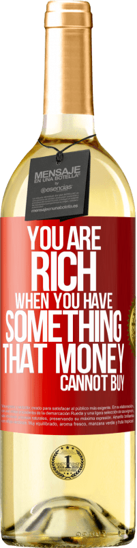 29,95 € | White Wine WHITE Edition You are rich when you have something that money cannot buy Red Label. Customizable label Young wine Harvest 2024 Verdejo