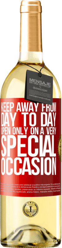 29,95 € Free Shipping | White Wine WHITE Edition Keep away from day to day. Open only on a very special occasion Red Label. Customizable label Young wine Harvest 2022 Verdejo