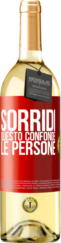 29,95 € Spedizione Gratuita | Vino bianco Edizione WHITE Sorridi, questo confonde le persone Etichetta Rossa. Etichetta personalizzabile Vino giovane Raccogliere 2025 Verdejo