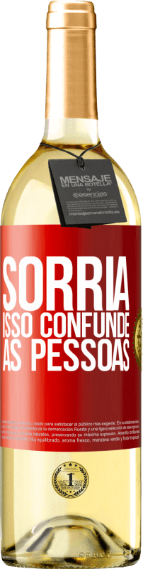 29,95 € | Vinho branco Edição WHITE Sorria, isso confunde as pessoas Etiqueta Vermelha. Etiqueta personalizável Vinho jovem Colheita 2024 Verdejo