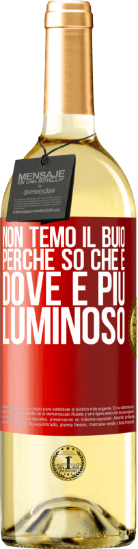 29,95 € | Vino bianco Edizione WHITE Non temo il buio, perché so che è dove è più luminoso Etichetta Rossa. Etichetta personalizzabile Vino giovane Raccogliere 2024 Verdejo