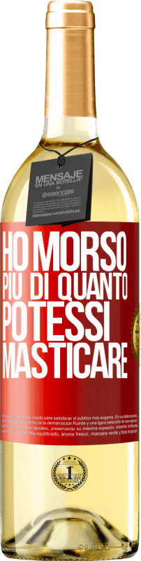 29,95 € Spedizione Gratuita | Vino bianco Edizione WHITE Ho morso più di quanto potessi masticare Etichetta Rossa. Etichetta personalizzabile Vino giovane Raccogliere 2025 Verdejo