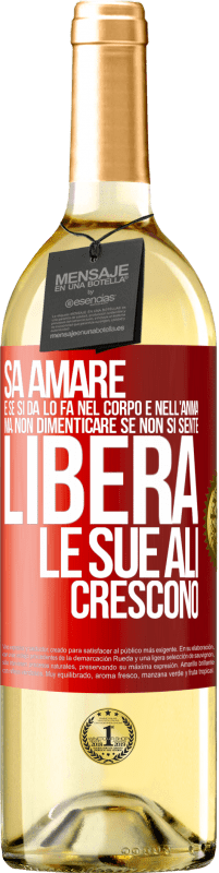 29,95 € Spedizione Gratuita | Vino bianco Edizione WHITE Sa amare, e se si dona, lo fa nel corpo e nell'anima. Ma, non dimenticare, se non ti senti libero, le tue ali crescono Etichetta Rossa. Etichetta personalizzabile Vino giovane Raccogliere 2025 Verdejo