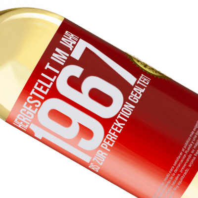 Einzigartige und Persönliche Ausdrücke. «Hergestellt im Jahr 1967. Bis zur Perfektion gealtert» WHITE Ausgabe