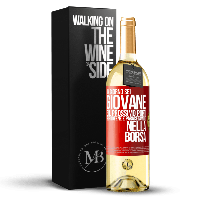 29,95 € Spedizione Gratuita | Vino bianco Edizione WHITE Un giorno sei giovane e il prossimo porti ibuprofene e paracetamolo nella borsa Etichetta Rossa. Etichetta personalizzabile Vino giovane Raccogliere 2024 Verdejo