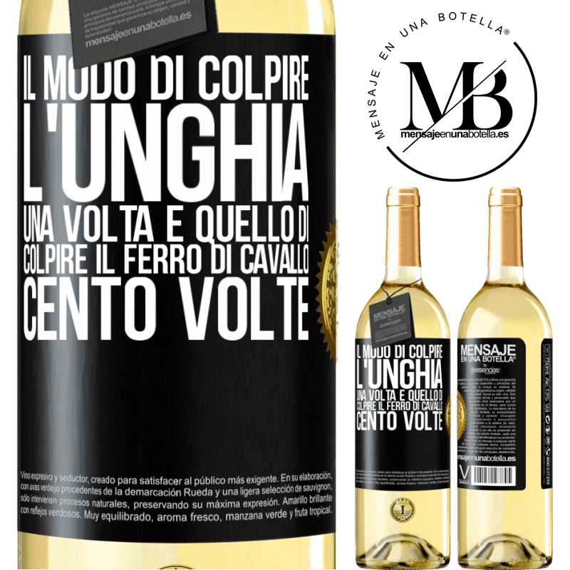 29,95 € Spedizione Gratuita | Vino bianco Edizione WHITE Il modo di colpire l'unghia una volta è quello di colpire il ferro di cavallo cento volte Etichetta Nera. Etichetta personalizzabile Vino giovane Raccogliere 2025 Verdejo