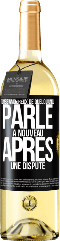 29,95 € | Vin blanc Édition WHITE Tombe amoureux de quelqu'un qui parle à nouveau après une dispute Étiquette Noire. Étiquette personnalisable Vin jeune Récolte 2024 Verdejo