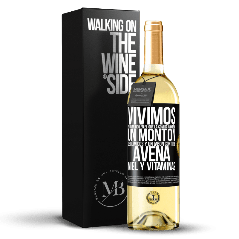 29,95 € Envío gratis | Vino Blanco Edición WHITE Vivimos en un mundo en el que la comida contiene un montón de químicos y un jabón contiene avena, miel y vitaminas Etiqueta Negra. Etiqueta personalizable Vino joven Cosecha 2024 Verdejo