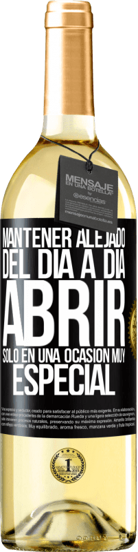 29,95 € | Vino Blanco Edición WHITE Mantener alejado del día a día. Abrir sólo en una ocasión muy especial Etiqueta Negra. Etiqueta personalizable Vino joven Cosecha 2024 Verdejo