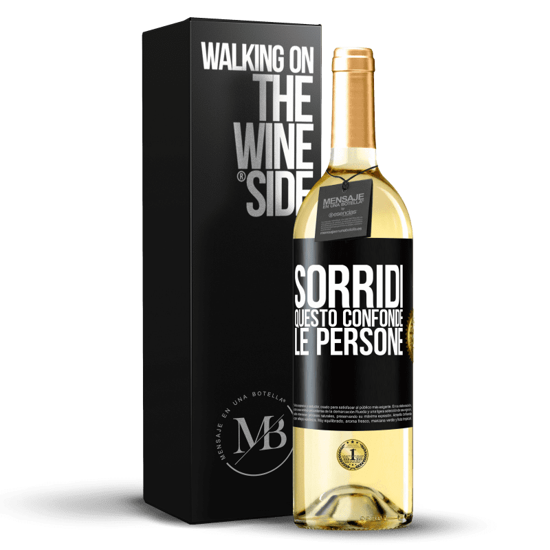 29,95 € Spedizione Gratuita | Vino bianco Edizione WHITE Sorridi, questo confonde le persone Etichetta Nera. Etichetta personalizzabile Vino giovane Raccogliere 2025 Verdejo