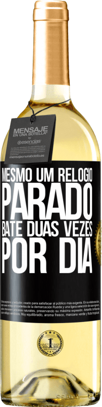 29,95 € Envio grátis | Vinho branco Edição WHITE Mesmo um relógio parado bate duas vezes por dia Etiqueta Preta. Etiqueta personalizável Vinho jovem Colheita 2025 Verdejo