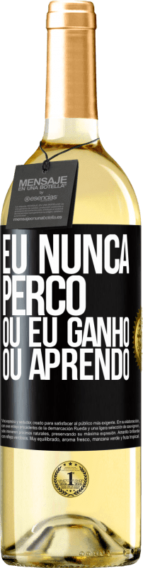 29,95 € | Vinho branco Edição WHITE Eu nunca perco Ou eu ganho ou aprendo Etiqueta Preta. Etiqueta personalizável Vinho jovem Colheita 2025 Verdejo