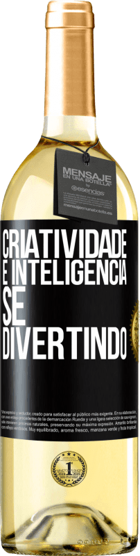 29,95 € | Vinho branco Edição WHITE Criatividade é inteligência se divertindo Etiqueta Preta. Etiqueta personalizável Vinho jovem Colheita 2025 Verdejo