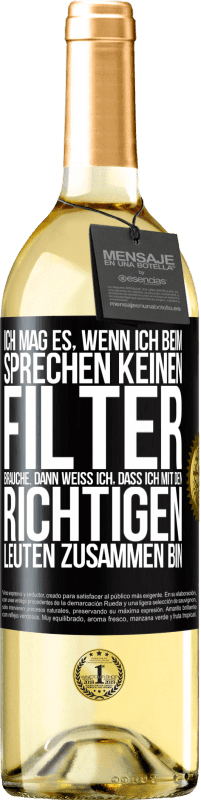 «Ich mag es, wenn ich beim Sprechen keinen Filter brauche. Dann weiß ich, dass ich mit den richtigen Leuten zusammen bin» WHITE Ausgabe