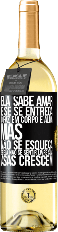 29,95 € Envio grátis | Vinho branco Edição WHITE Ele sabe amar e, se se entrega, o faz em corpo e alma. Mas, não se esqueça, se você não se sentir livre, suas asas crescem Etiqueta Preta. Etiqueta personalizável Vinho jovem Colheita 2024 Verdejo