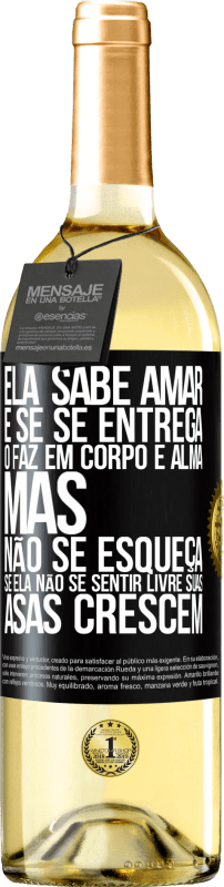29,95 € Envio grátis | Vinho branco Edição WHITE Ele sabe amar e, se se entrega, o faz em corpo e alma. Mas, não se esqueça, se você não se sentir livre, suas asas crescem Etiqueta Preta. Etiqueta personalizável Vinho jovem Colheita 2025 Verdejo