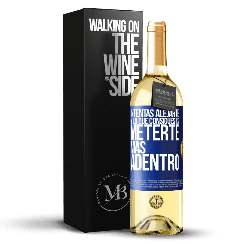 29,95 € Envío gratis | Vino Blanco Edición WHITE Intentas alejarte y lo que consigues es meterte más adentro Etiqueta Azul. Etiqueta personalizable Vino joven Cosecha 2024 Verdejo