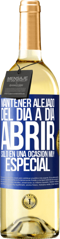 29,95 € | Vino Blanco Edición WHITE Mantener alejado del día a día. Abrir sólo en una ocasión muy especial Etiqueta Azul. Etiqueta personalizable Vino joven Cosecha 2024 Verdejo