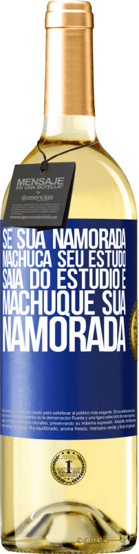 29,95 € | Vinho branco Edição WHITE Se sua namorada machuca seu estudo, saia do estúdio e machuque sua namorada Etiqueta Azul. Etiqueta personalizável Vinho jovem Colheita 2024 Verdejo